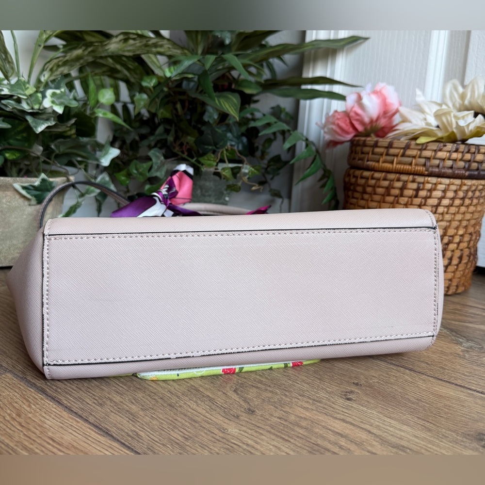 Trina Turk Vegan Leather Satchel Crossbody Bag in Nude w/Black Trim - Picture 11 of 12